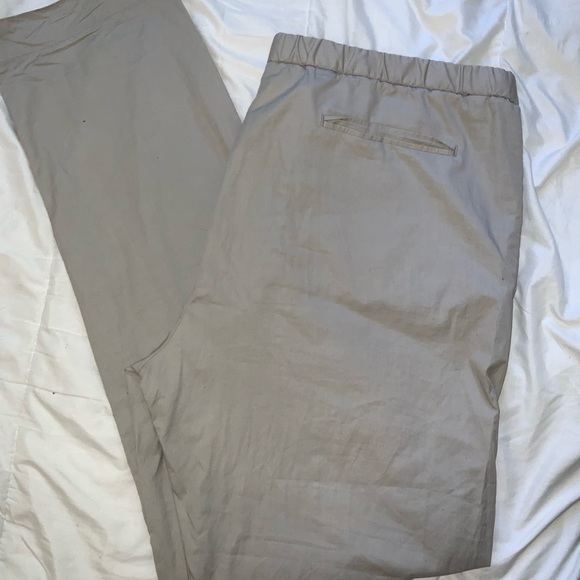 New Emporio Armani, Italian Made, beige, very lightweight, pants, size waist 38” - Picture 6 of 8